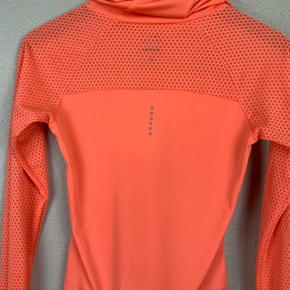 COPY - Light Weight Nike DriFit Hoodie - Picture 12 of 15